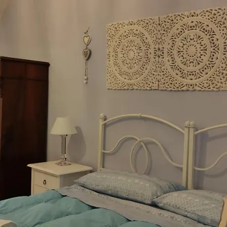 ...su Porta San Demetrio Holiday home